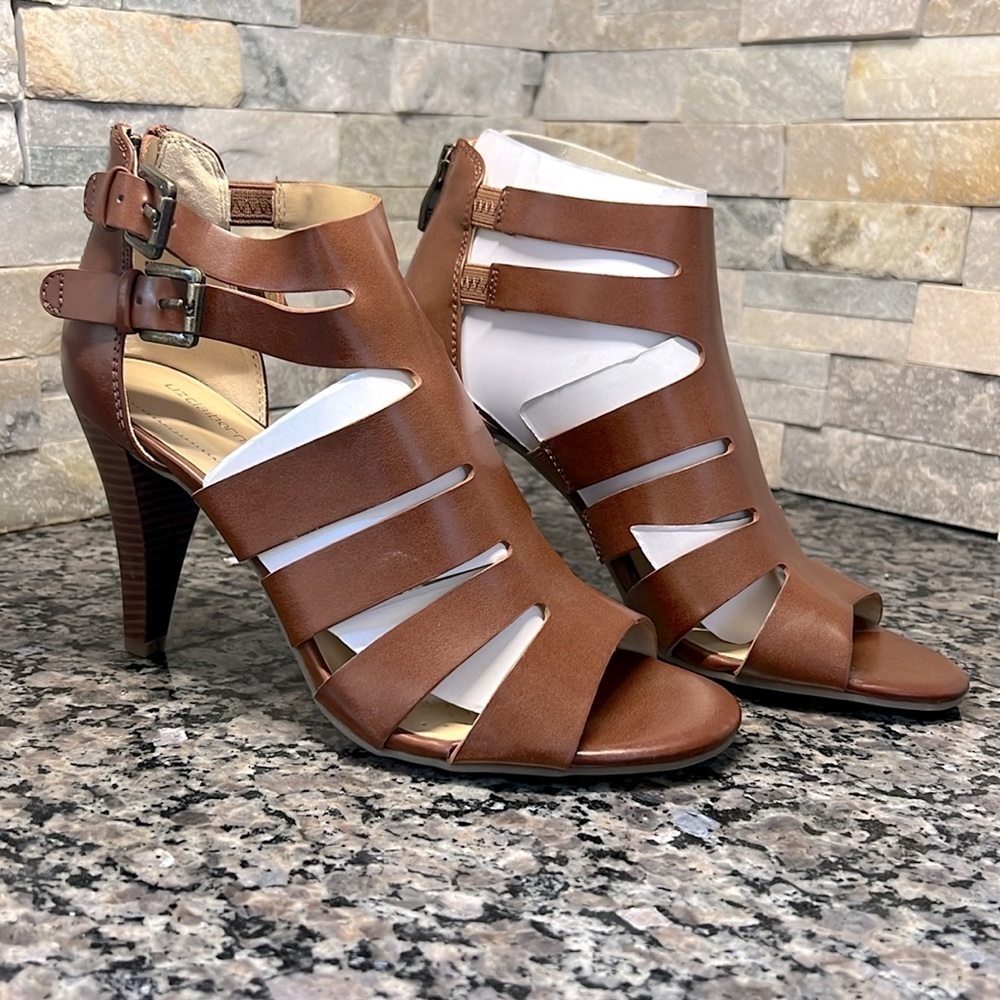 Lis Claiborne open toe heel/boot